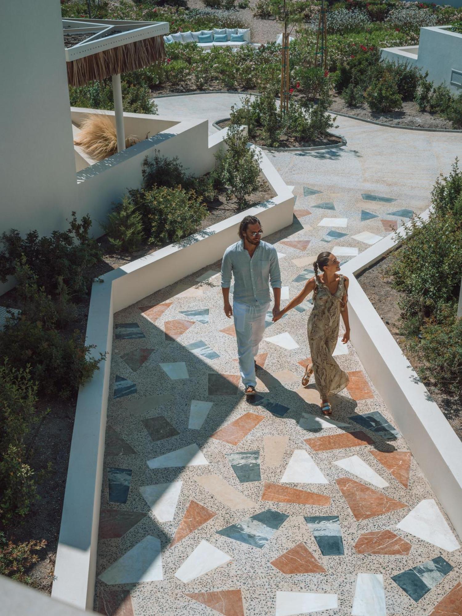 Nous Santorini Hotel เมซาเรีย ภายนอก รูปภาพ