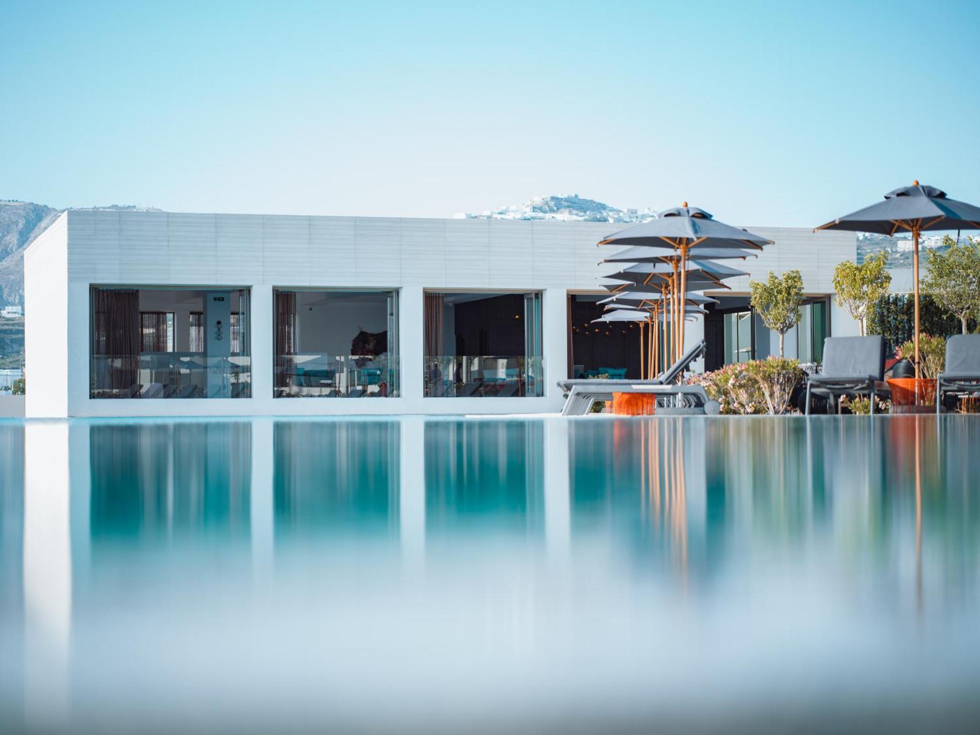Nous Santorini Hotel เมซาเรีย ภายนอก รูปภาพ