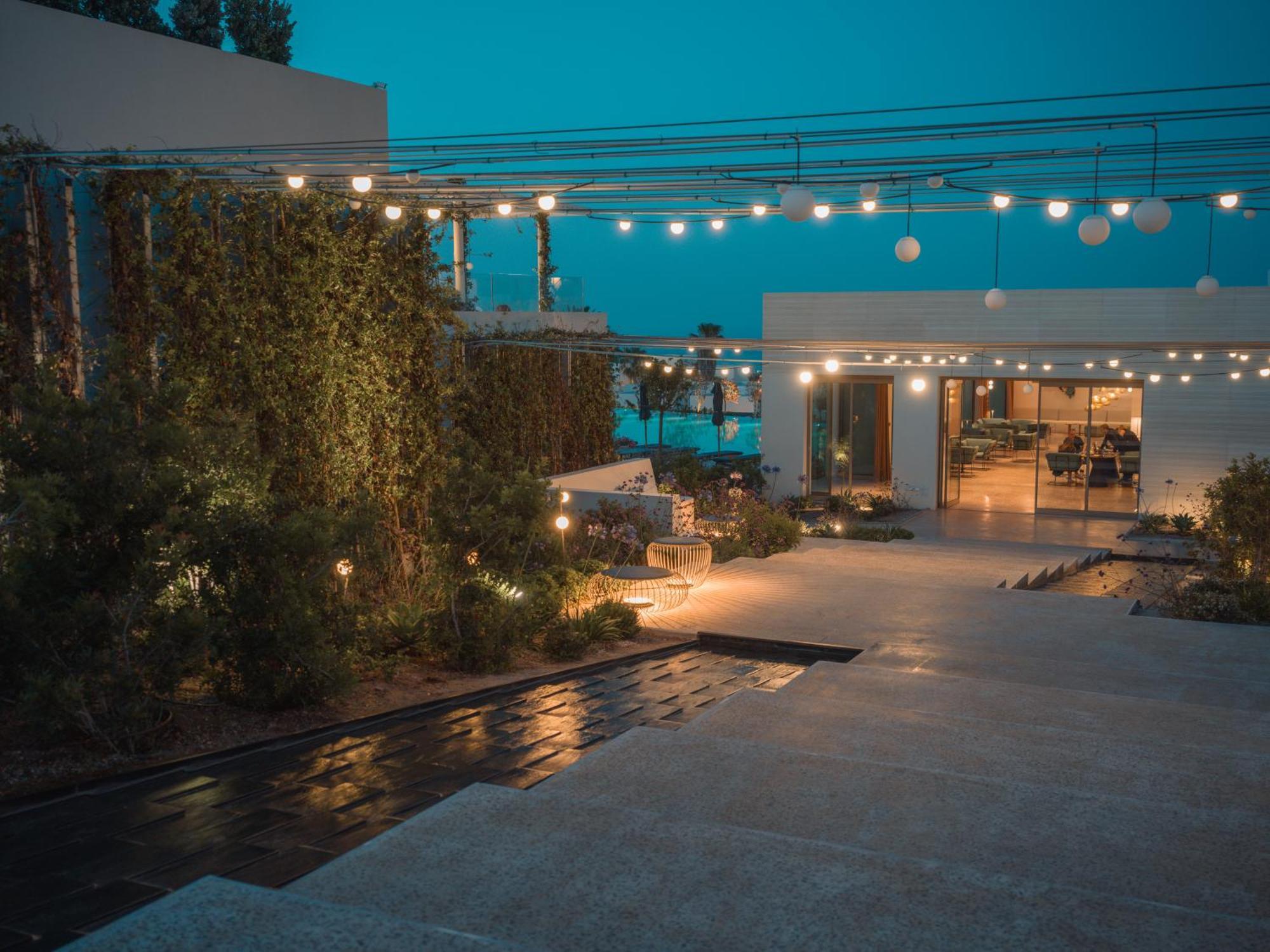 Nous Santorini Hotel เมซาเรีย ภายนอก รูปภาพ