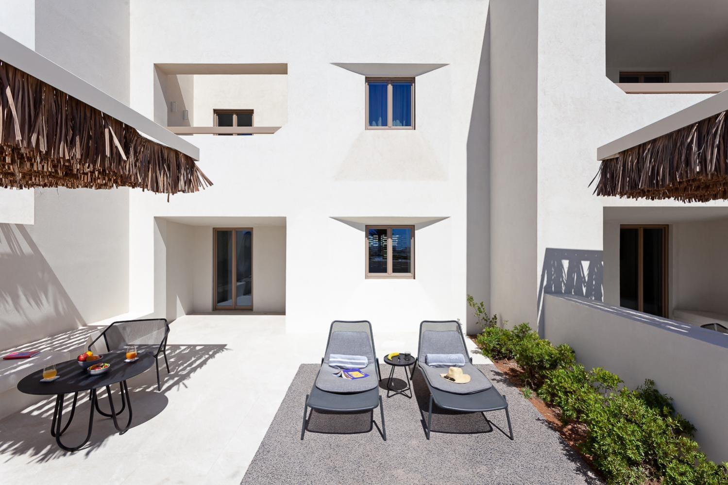 Nous Santorini Hotel เมซาเรีย ภายนอก รูปภาพ
