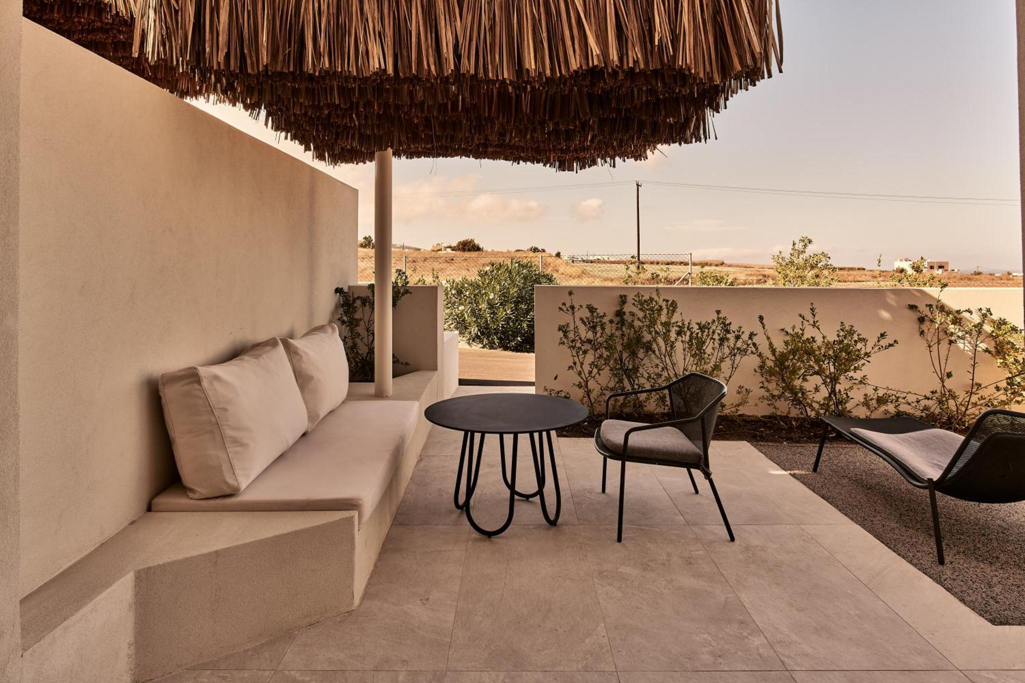 Nous Santorini Hotel เมซาเรีย ภายนอก รูปภาพ